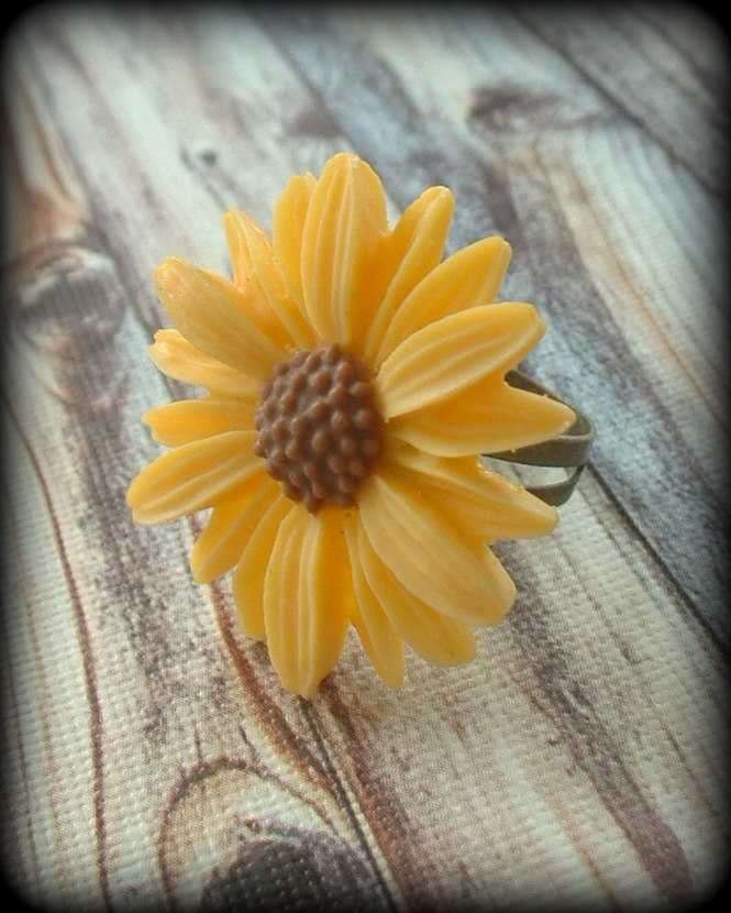 Yellow Daisy Ring.sunflower.daisy.flower Ring.flower Jewelry.yellow.